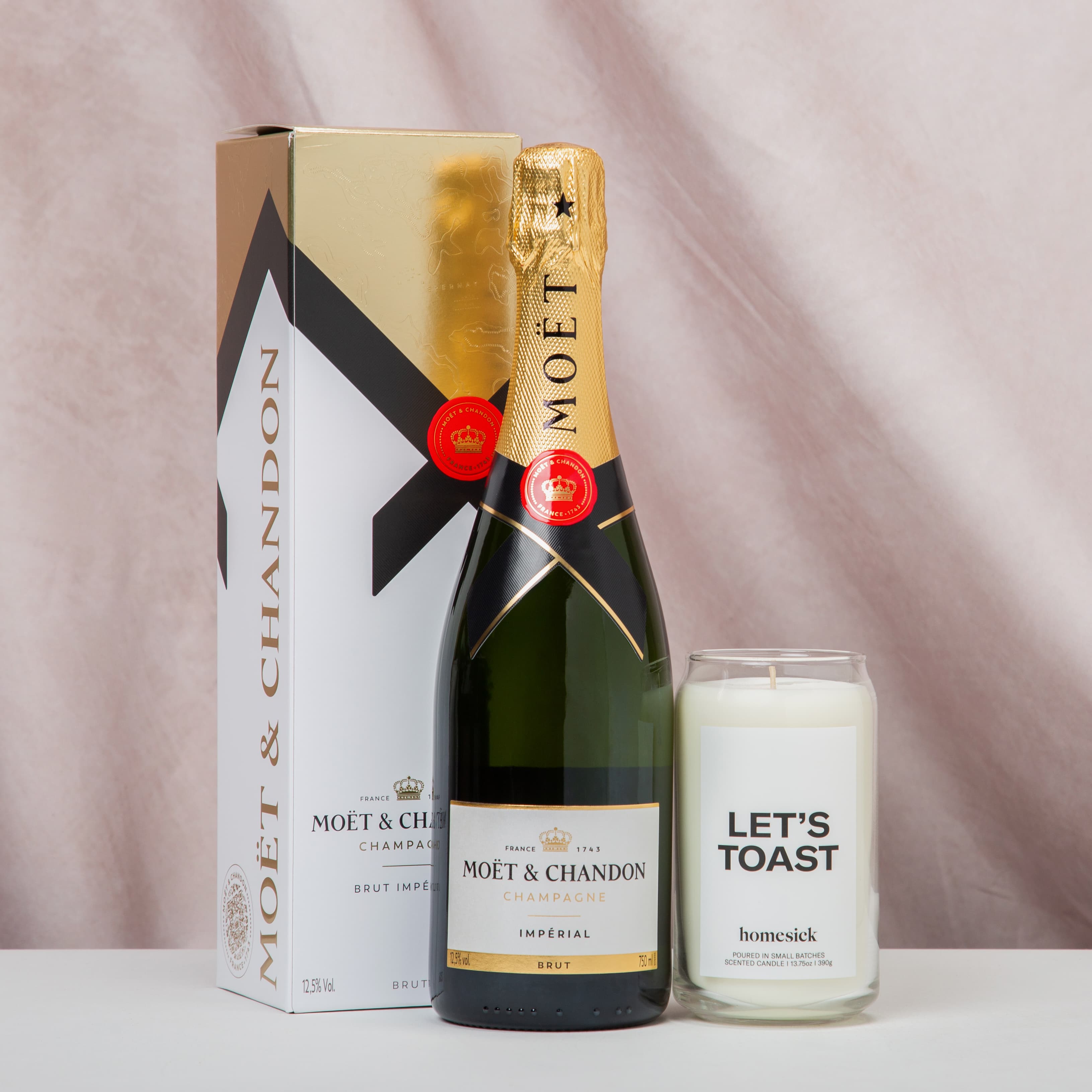 Let's Toast - Moet
