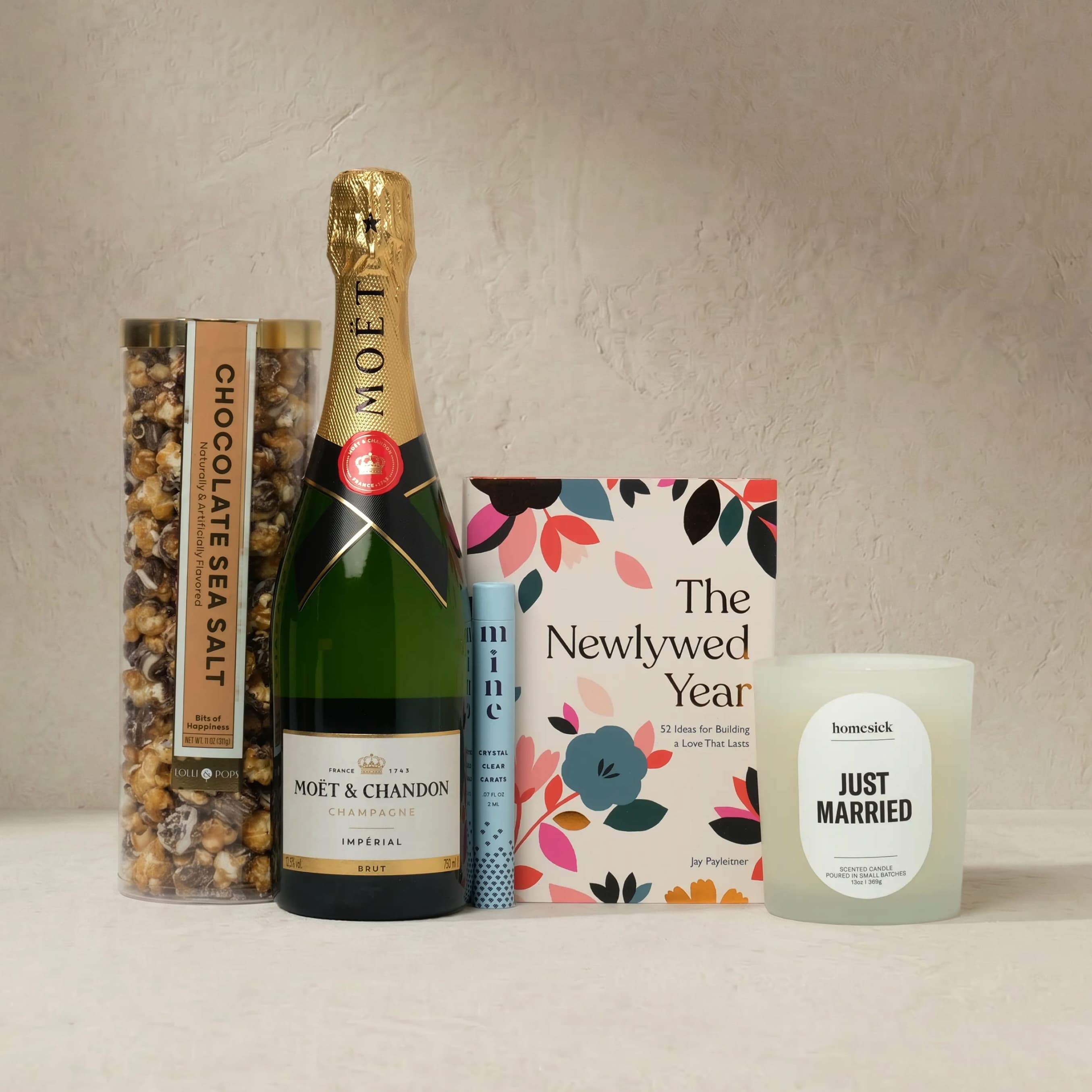 The Newlyweds - Moet